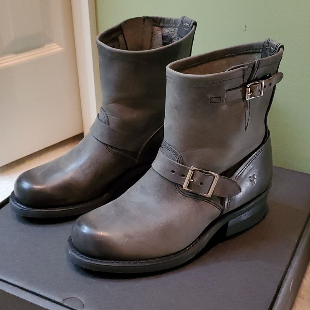 Frye Veronica Short Boots (Brand new)